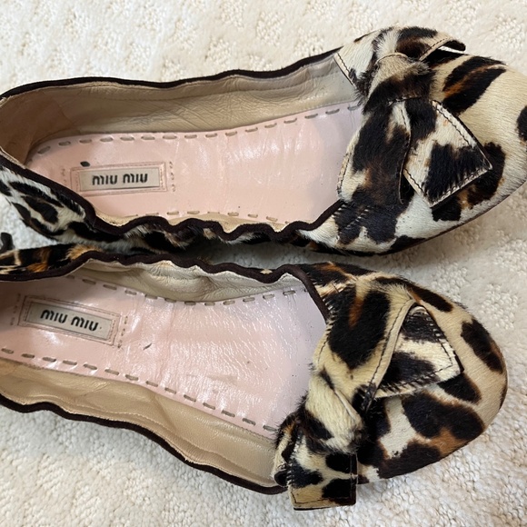 Miu Miu leopard print calf hair ballet flat, sz 7.5 - Picture 5 of 9